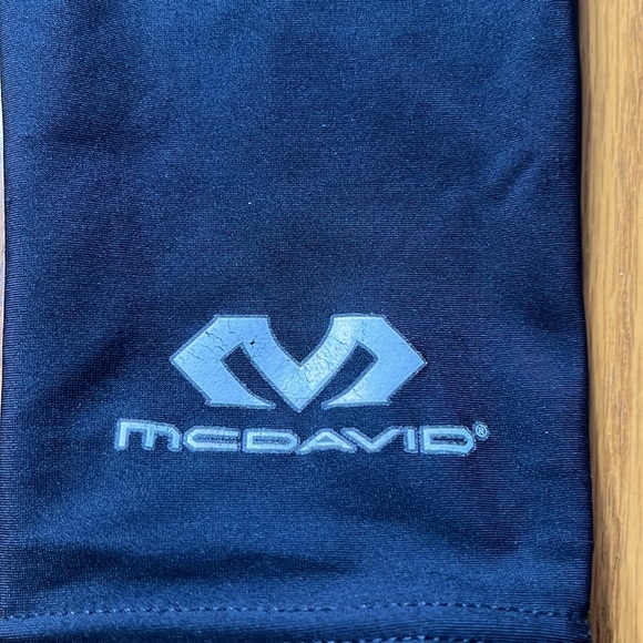 Arm Sleeve. - Picture 2 of 4